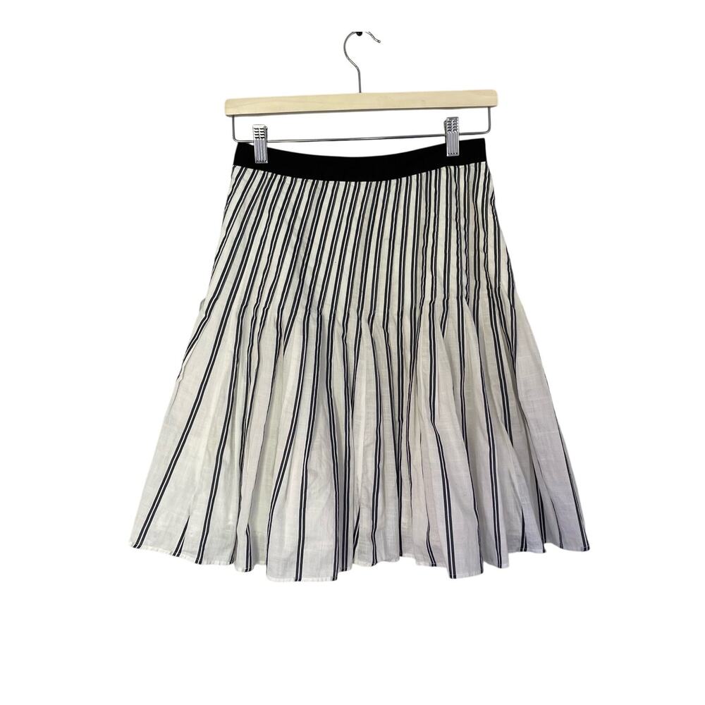 Anthropologie Floreat Preppy Pleated Black & White Drop Hem Skirt SZ 0 Striped